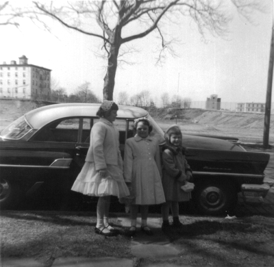120Vanderbilt-Flora&Friends2-1955sm.jpg