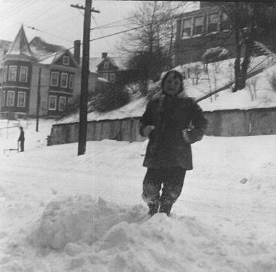 Flora-Wvelt-Snow1958-sm.jpg