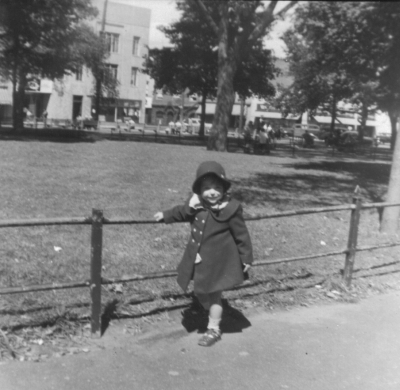 FloraStapleton1953sm.jpg