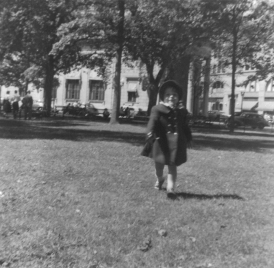 FloraWalking-Stapleton1953sm.jpg